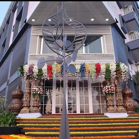 אפרטהוטל Atmosfera Bengaluru, India מראה חיצוני תמונה